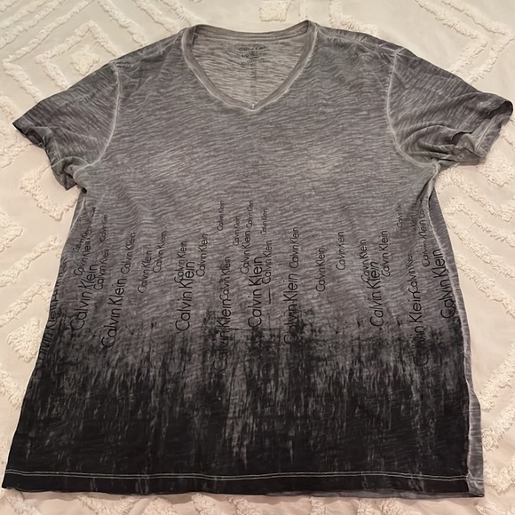 Calvin Klein, large shirt body fit - Picture 2 of 3